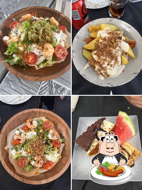 AKELA ARROCES Y TAPAS
