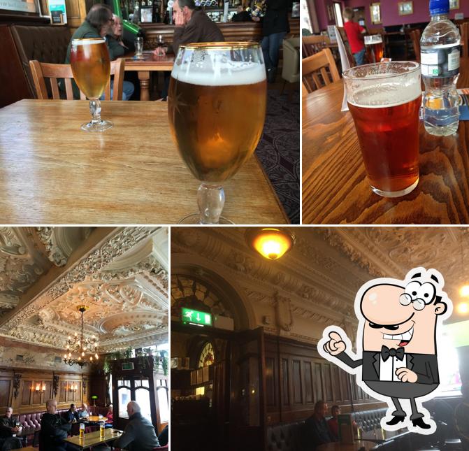 The Crown Hotel