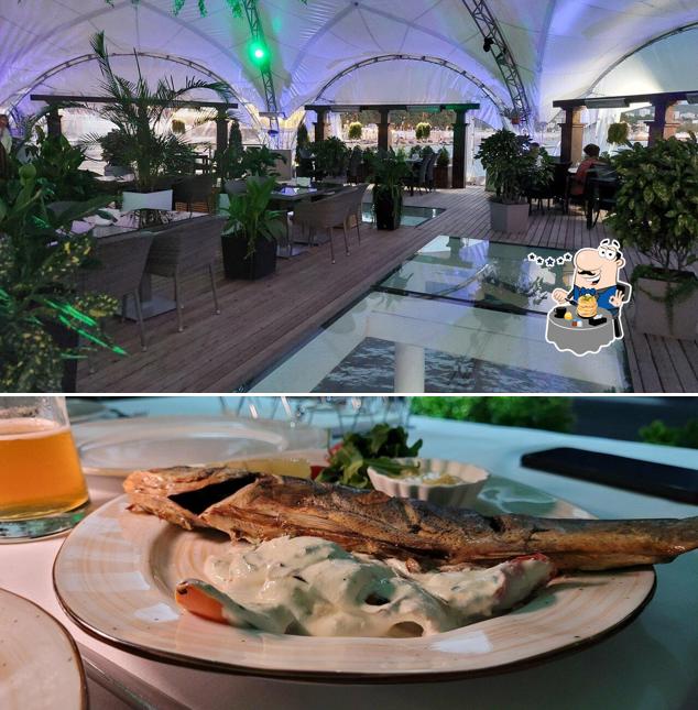 Еда в "Кафе SeaZone"