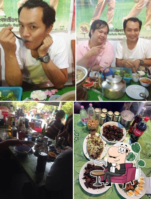 เบสเฮ้าส์ หมูกระทะ