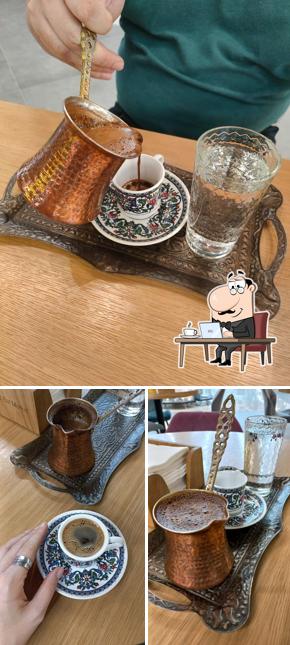 Reina Coffee