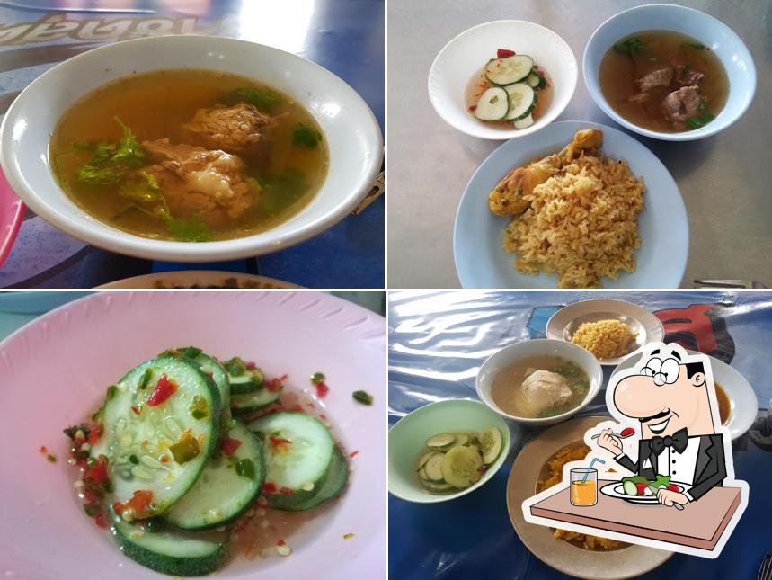 ร้านบังเดช ข้าวหมกไก่ (Chicken Biryani Spicy Chicken Soup)