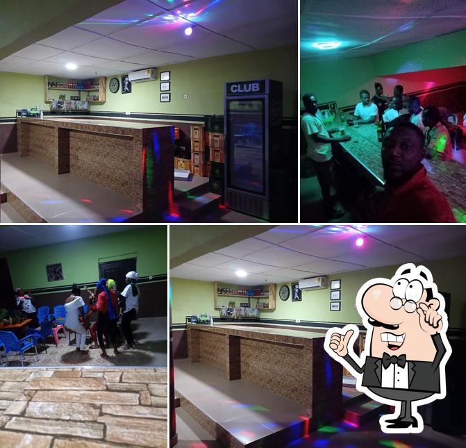 De' Xperience PuB and Night Club
