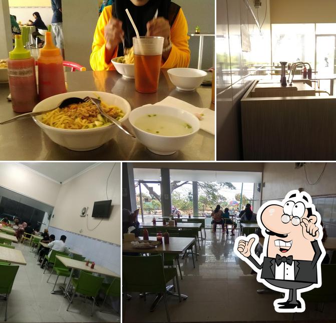 Hoka Resto and Chicken