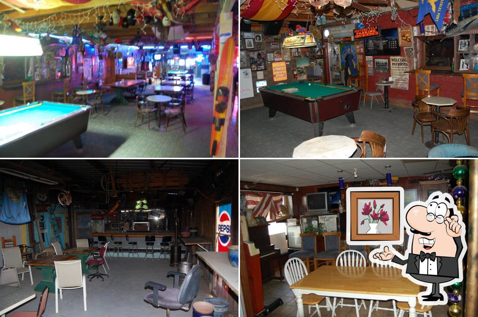 Trader Tom's Tavern