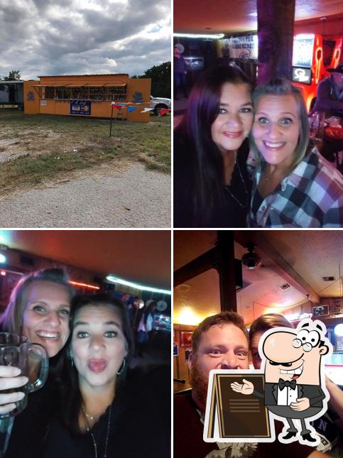 Lynn's Saloon
