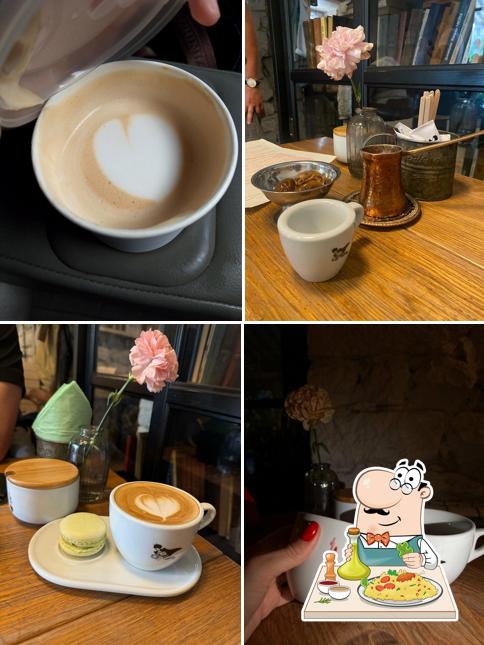 Еда в "1930 Coffee Company"