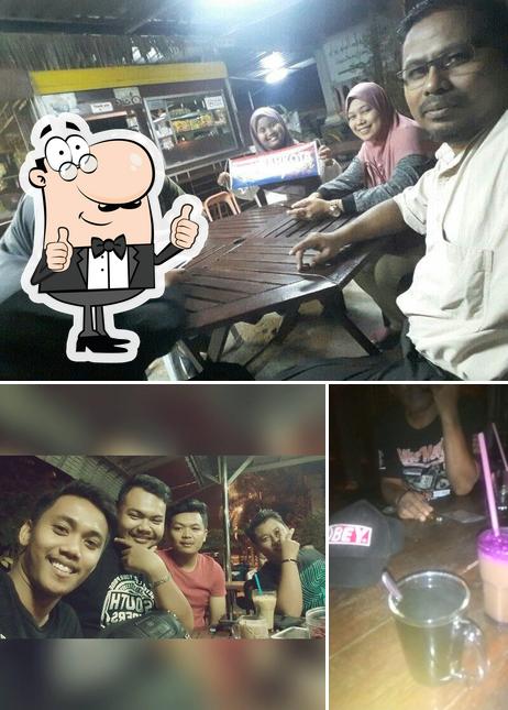 Rindu Cafe