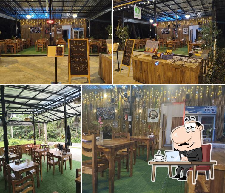 Bamboo 8 Restaurant