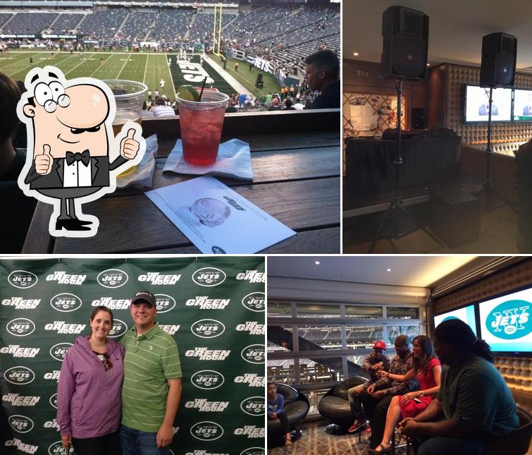 Jets Green Room