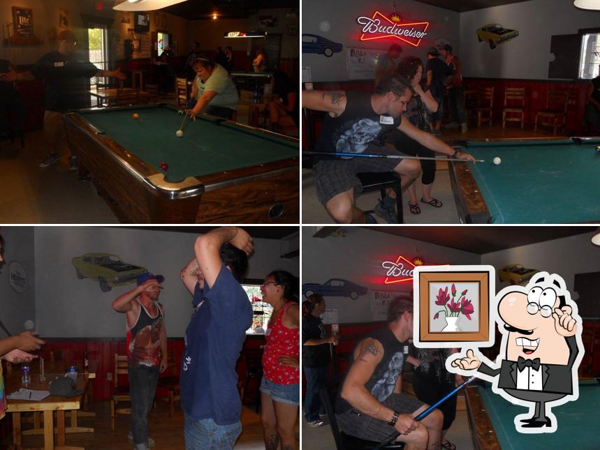 Tailgate Bar And Grill