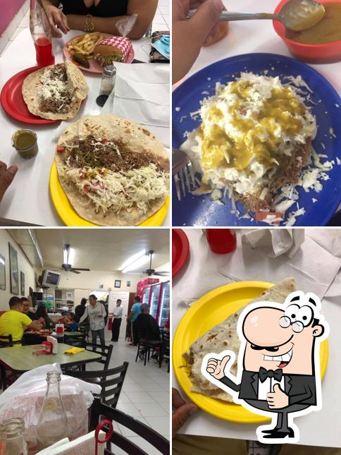 Taqueria Serratos