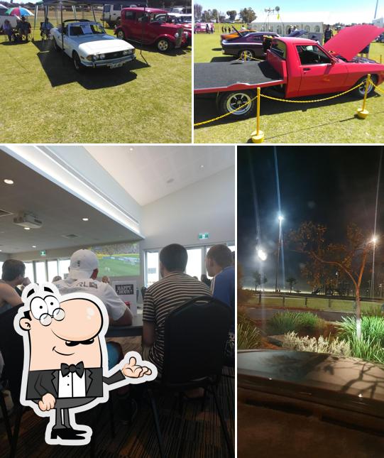 The PAV - Restaurant & Bar