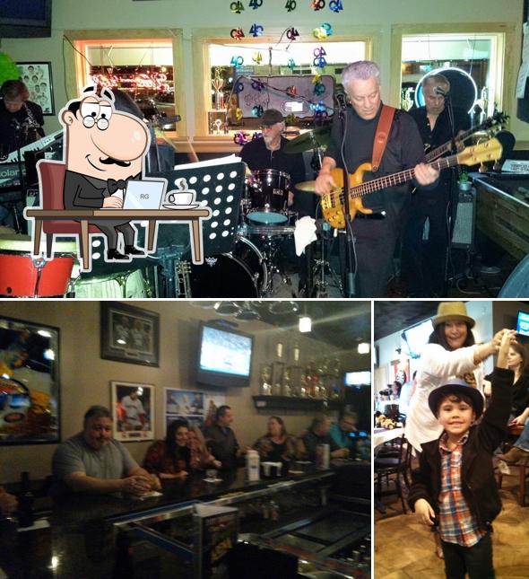 Arena Sports Bar & Grill