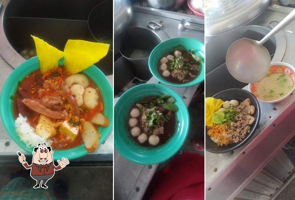 ร้านก๋วยเตี๋ยวเย็นตาโฟต้มยำแม่สุนีย์