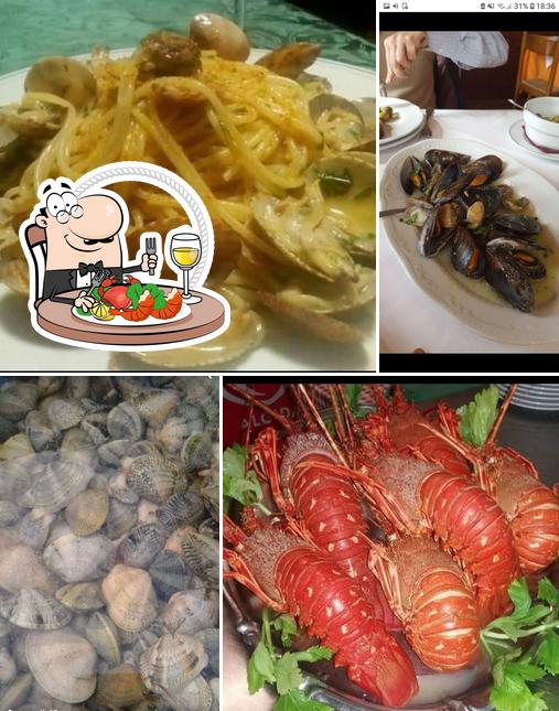 Ristorante Miramare, dal 1950 cuciniamo per voi specialità di pesce della tipica borgata di pescatori di Marceddì