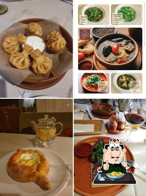 Еда в "Мацони"