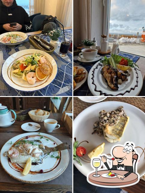 Свиные отбивные в "Доме рыбака"