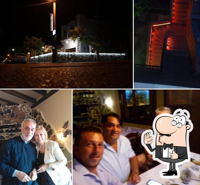 Ταβέρνα "Η Αυλή"