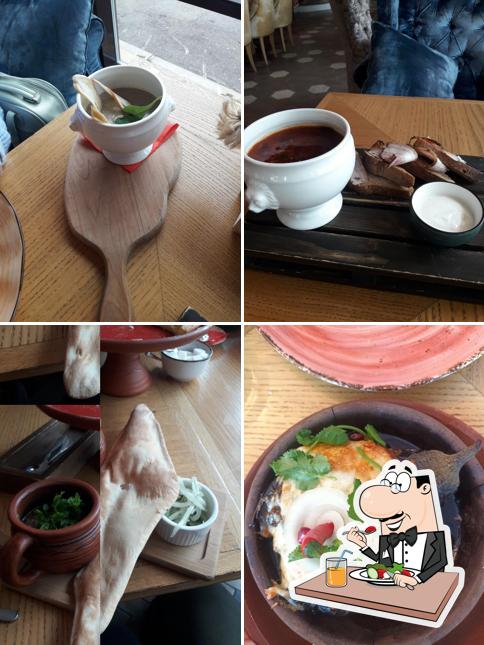 Еда в "Ресторане Диване-Баяне"