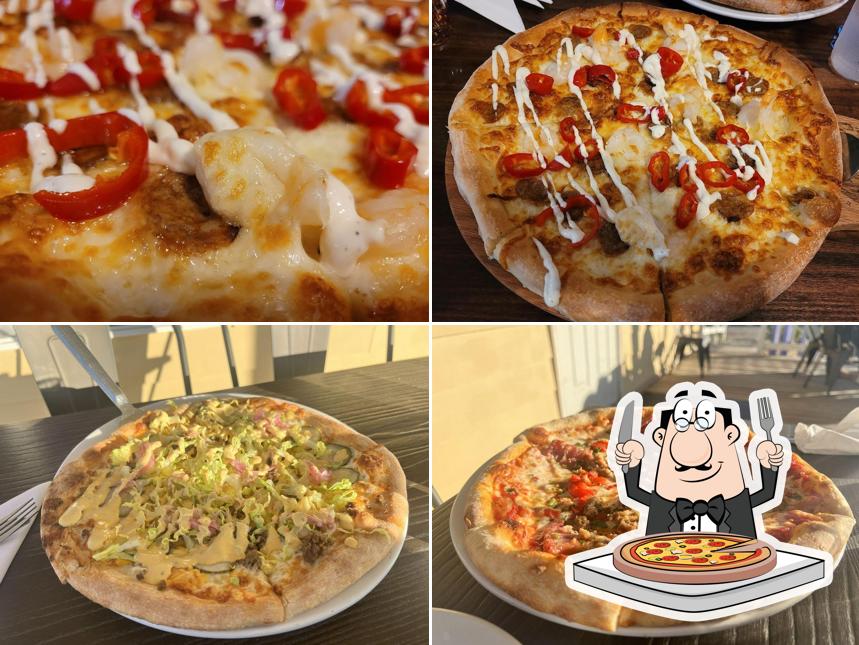 Amici's at Village Market