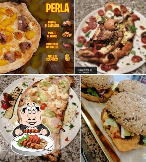 PIZZERIA MEZZALUNA