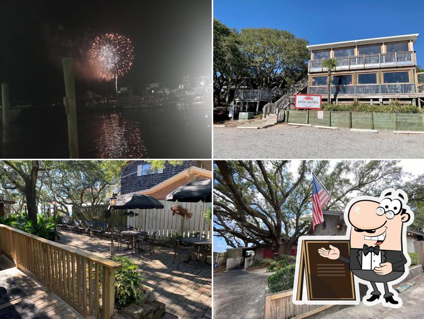 Dewey Destin's Harborside