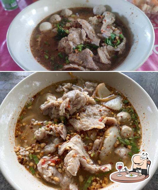 ตากิ้ง ก๋วยเตี๋ยวหน้าหมวด