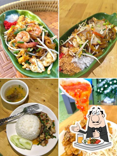 เจ๊เพ็ญผัดไทยโบราณอุทัยธานี