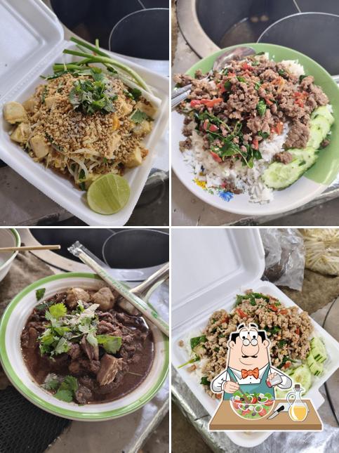 เจ๊สุอาหารตามสั่ง&ก๋วยเตี๋ยวสามแยกหน้าวัดระโสม