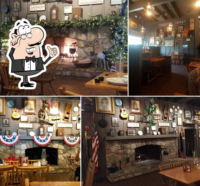 Cracker Barrel Old Country Store