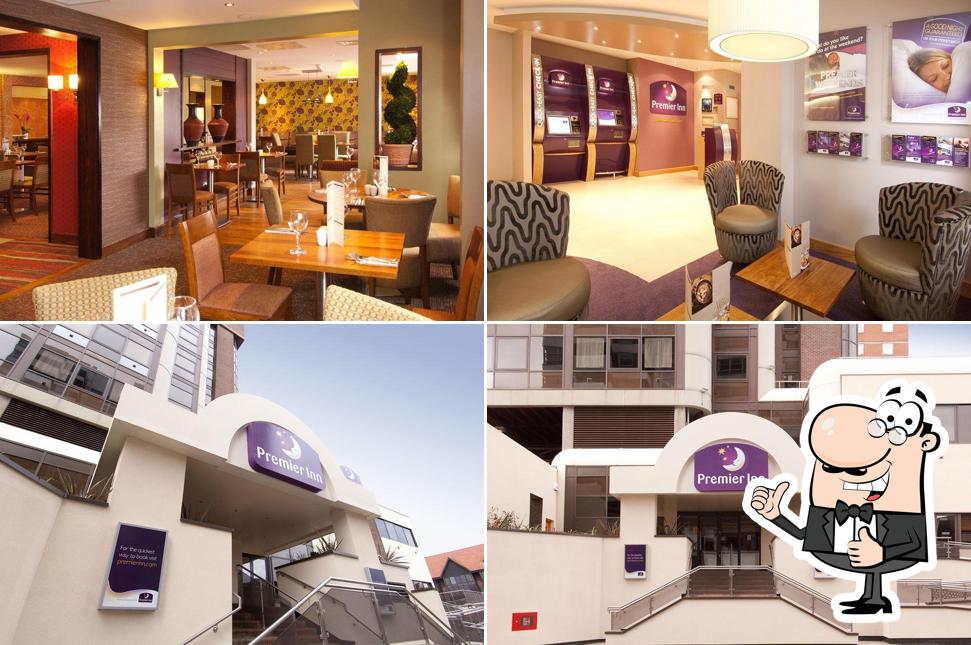 Premier Inn Sunbury (Kempton Park) hotel