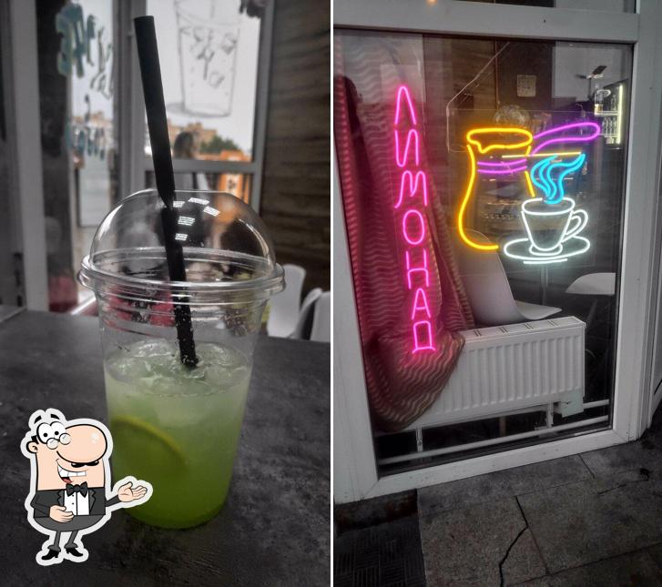 Это фото кафе "СлОн"