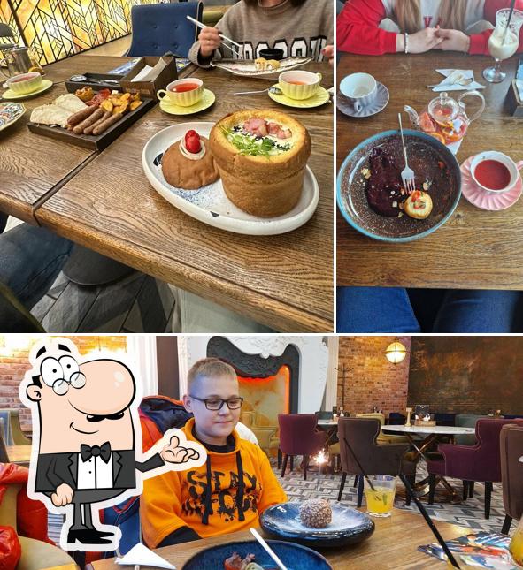 Посмотрите на внутренний интерьер "Мама Mia"