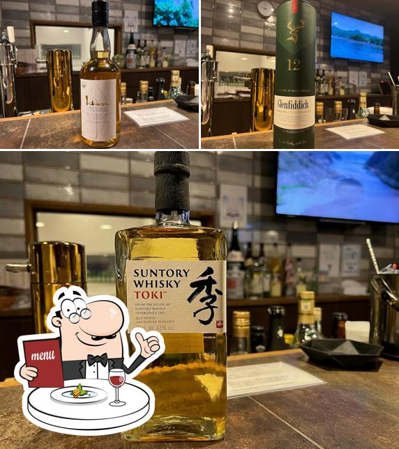 カラオケ・飲み放題 スナック WA