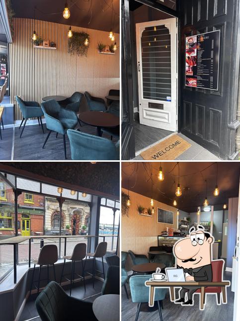 Cafe Lumiere