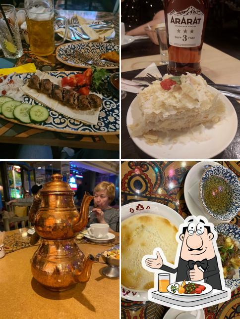 Еда в "Чайхане Matur Lounge"