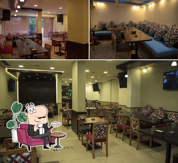 Cube Restaurant & Cafe