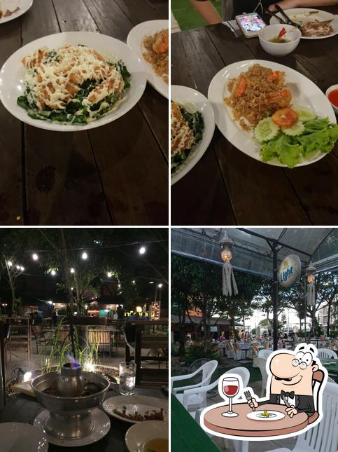 ร้านอาหารท่าทองหลาง