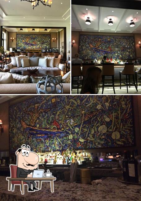 St Regi Lobby Bar