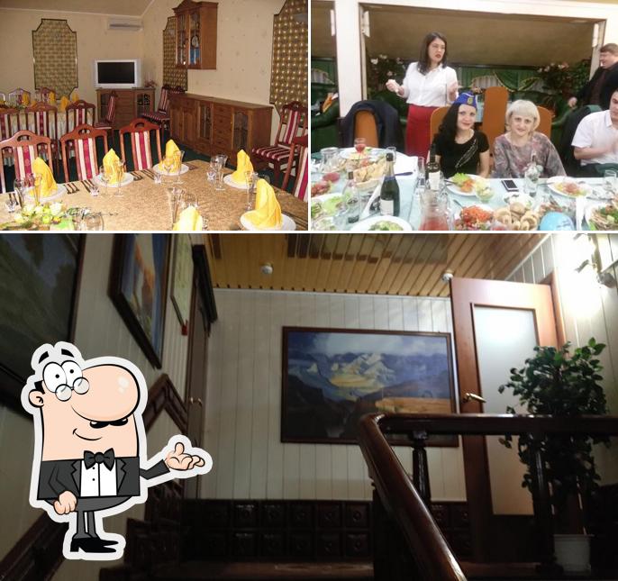 Посмотрите на внутренний интерьер "Классика"