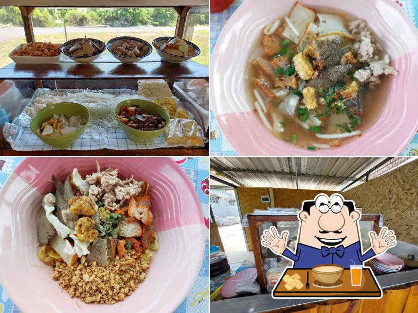 ก๋วยเตี๋ยวหมูโบราณ+อาหารตามสั่ง