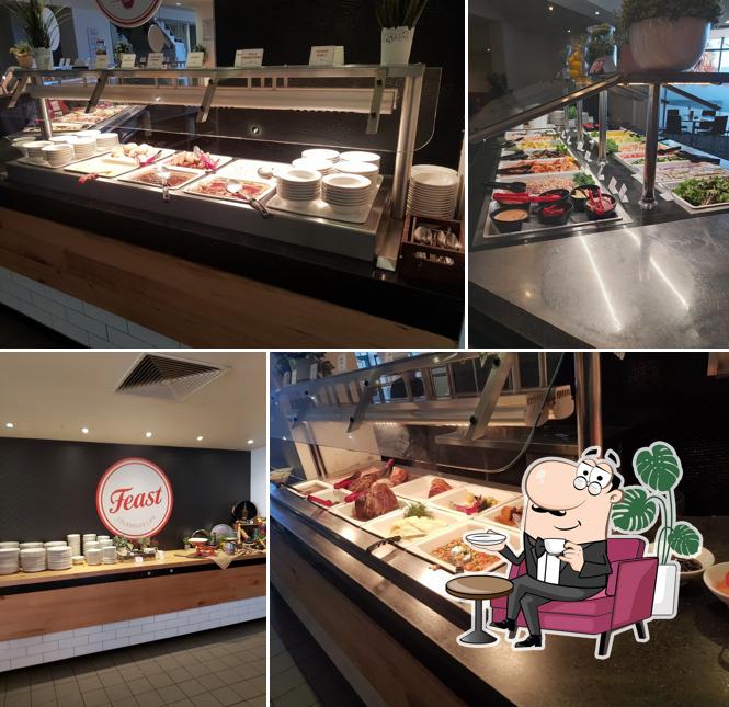 Feast Buffet @ Manhattan Hotel