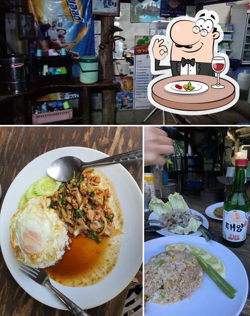 ร้านอาหาร "มะเมี่ยว"