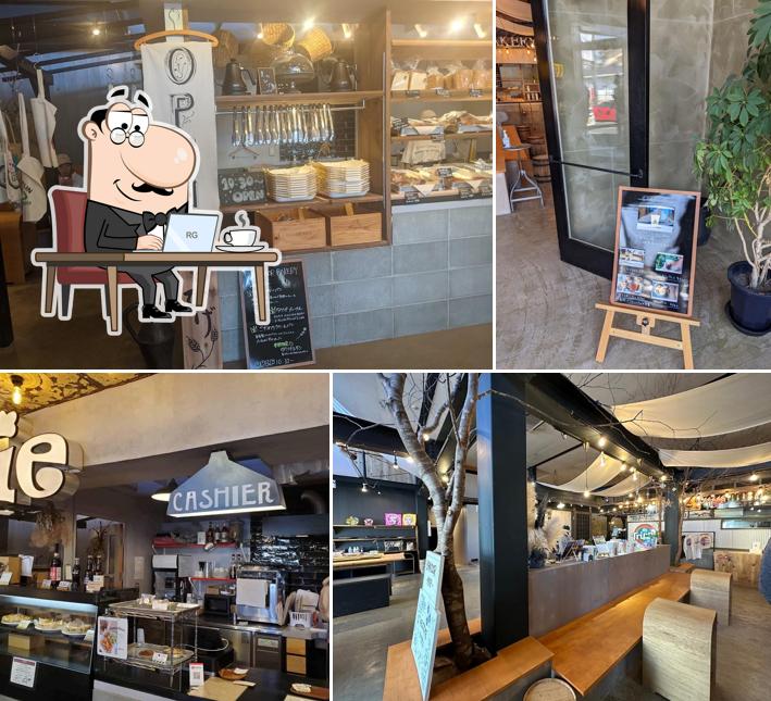 富岡珈琲 BARNDOOR店