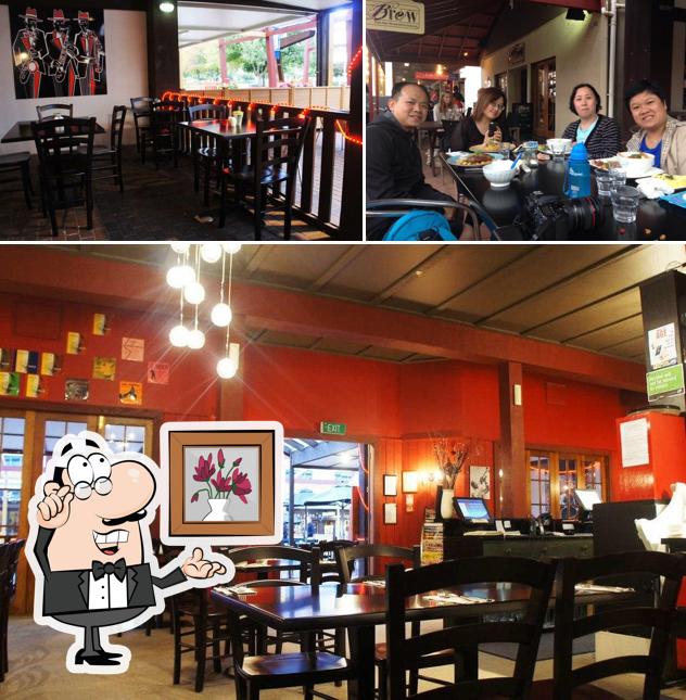 Jazzed Bar & Eatery