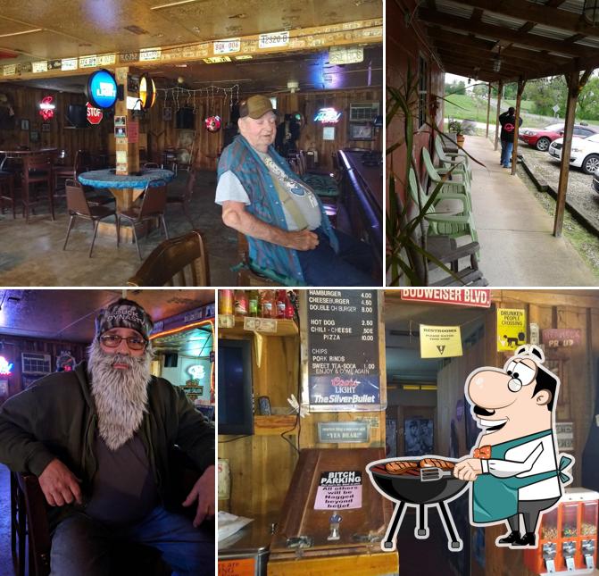 Sandy's Saloon