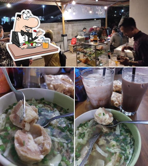 TROPIS CAFE