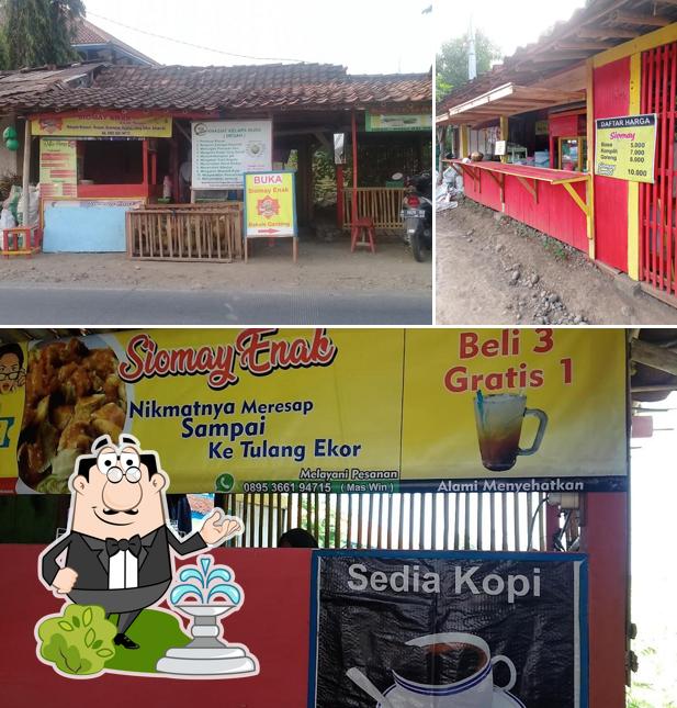 Warung Siomay Enak & BC Tim Pendaki TrengginaS