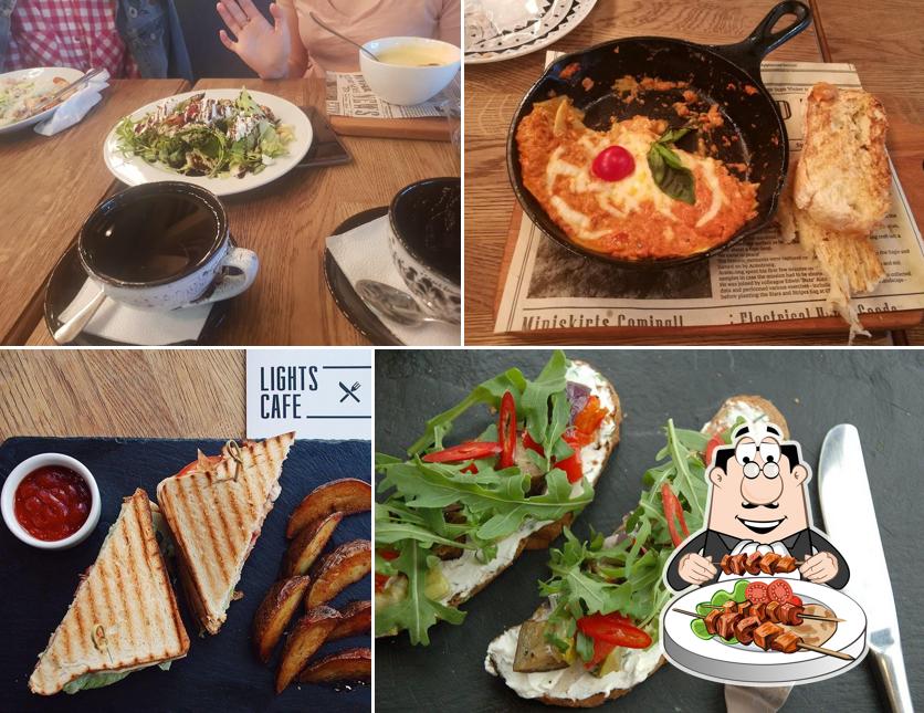 Еда в "Кафе Lights cafe"